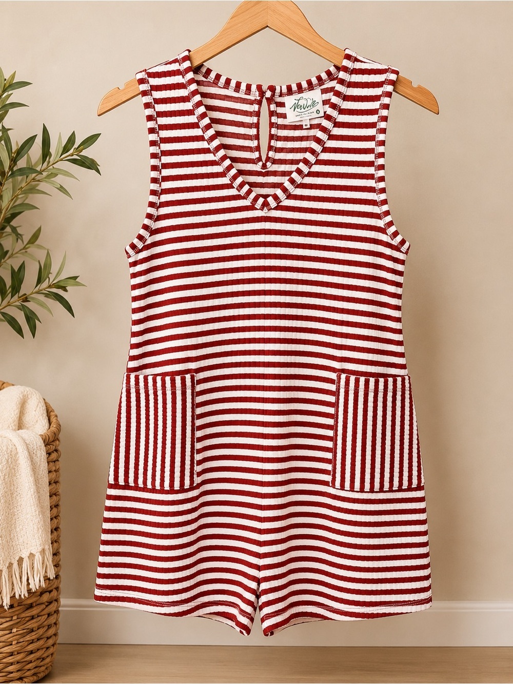 New In NWT Rust White Striped Ribbed Pocket Sleeveless Romper M